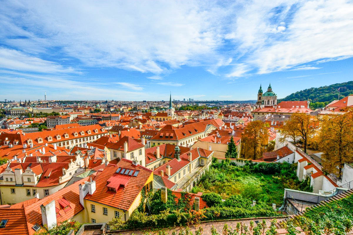 Cheap flights from UK cities to Czech Republic from 18 Britain